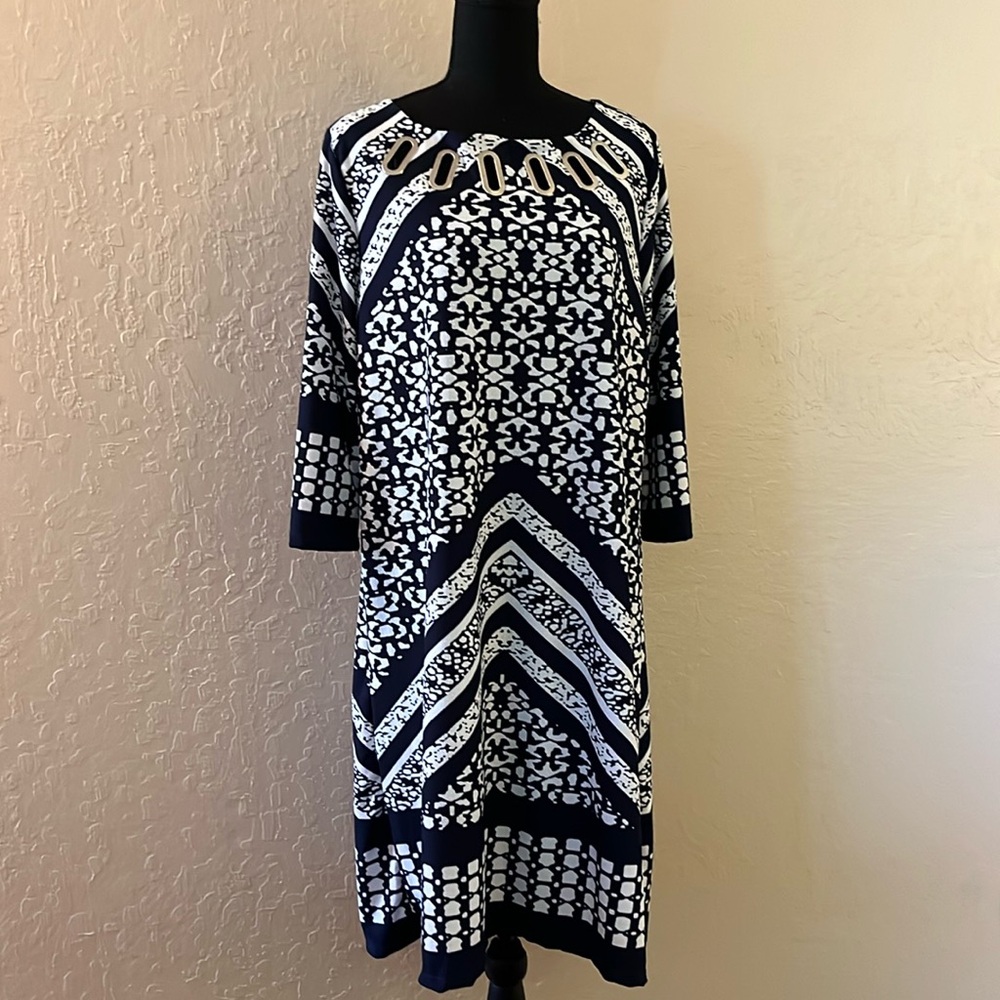 Haani Navy and White‎ Patterned Midi Dress